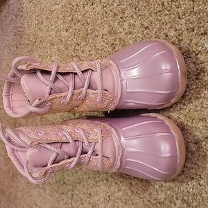 Size 9 Glitter duck boots!